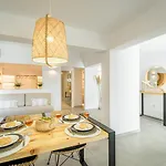 Thealos Santorini Apartment