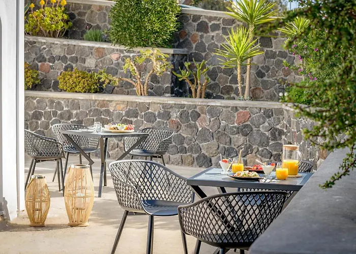 Thealos Santorini 公寓