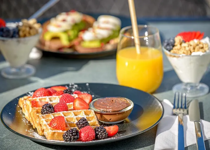 Thealos Santorini 公寓 *